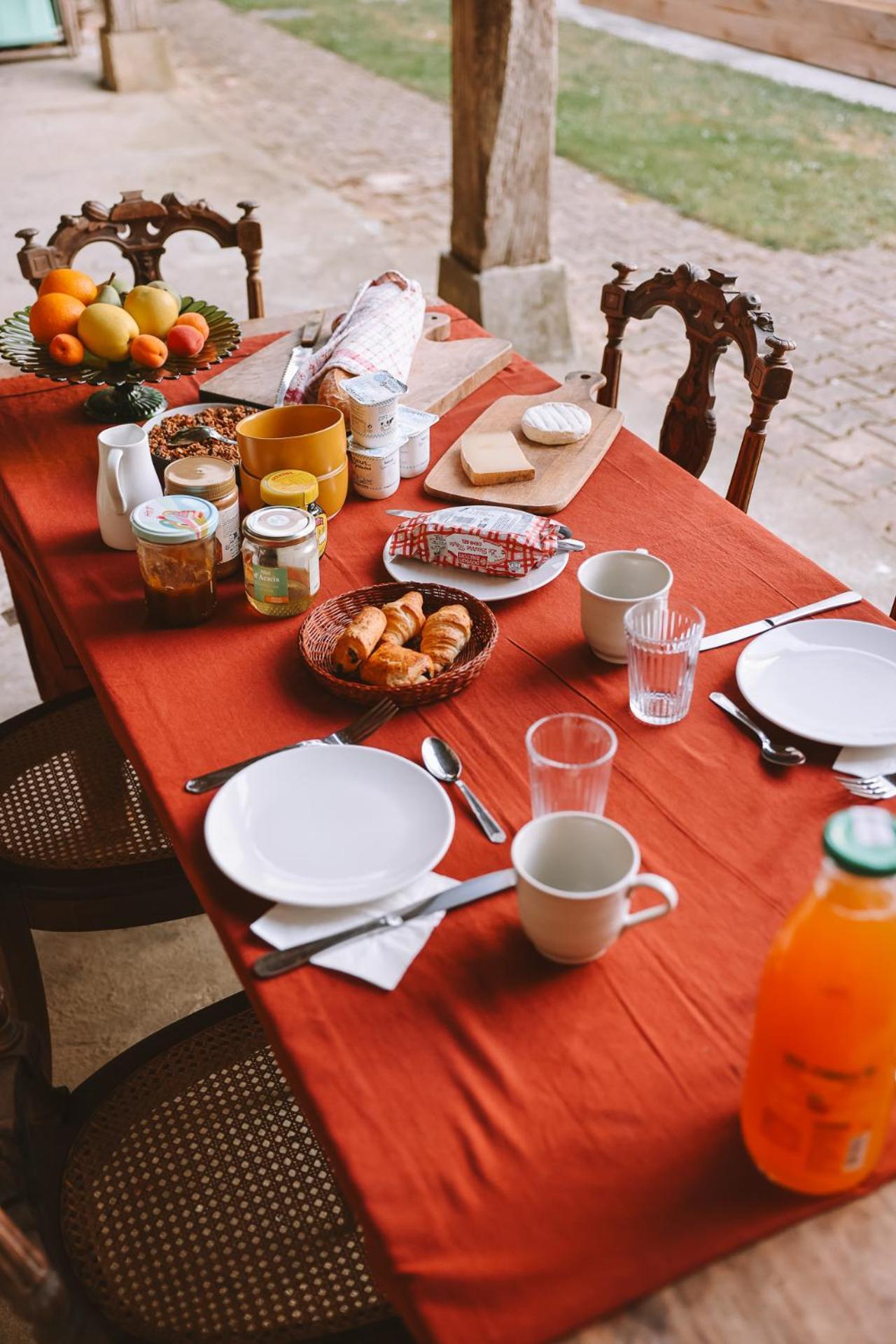 Les Chambres De Lasserre - Chambres Et Table D'Hotes Εξωτερικό φωτογραφία